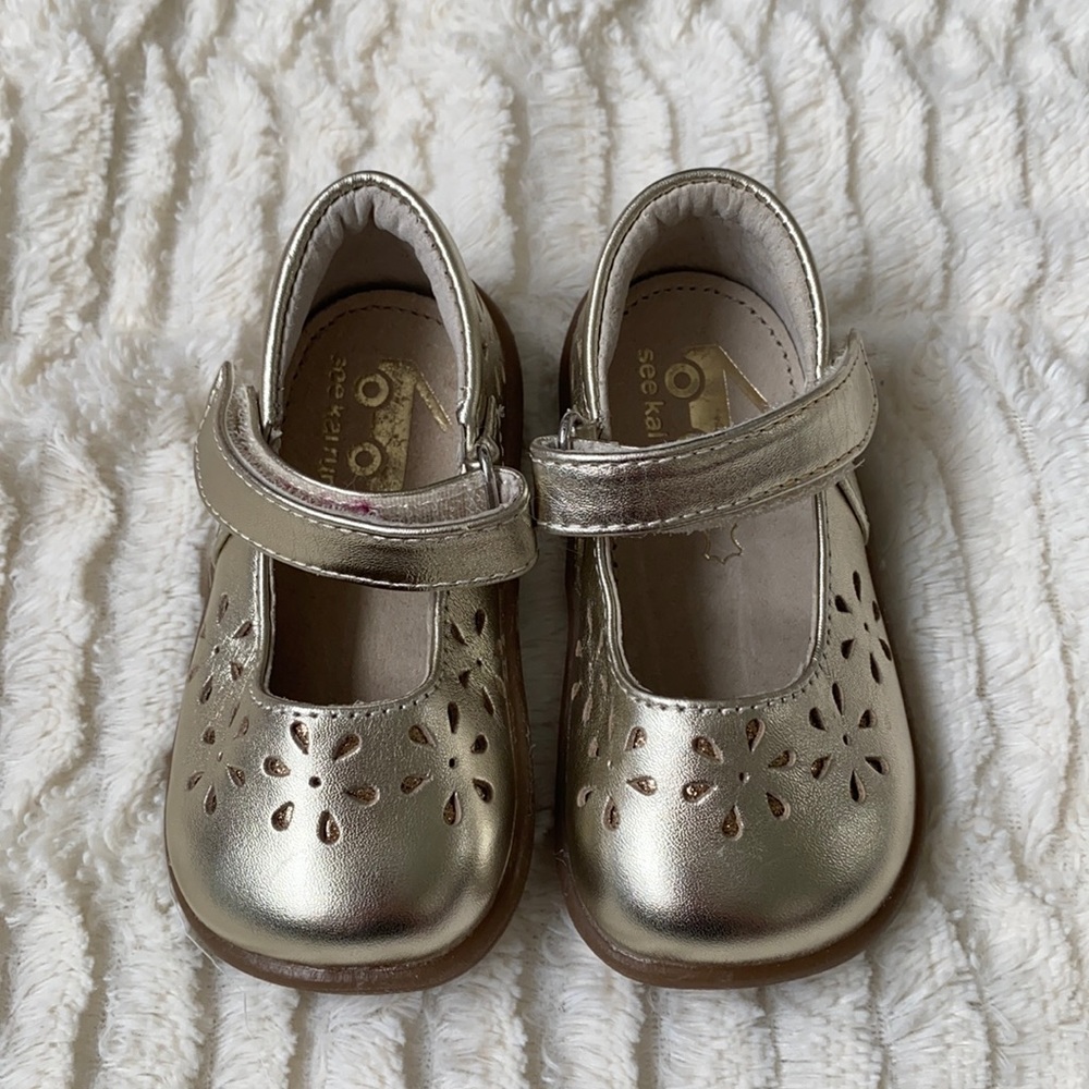 Gold See Kai Run Infant/Toddler Shoes Size 4.5